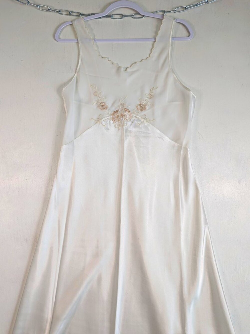 Vintage Intimate Elements Ivory Satin Gown Embroidered Scoop Neck Sleeveless M
